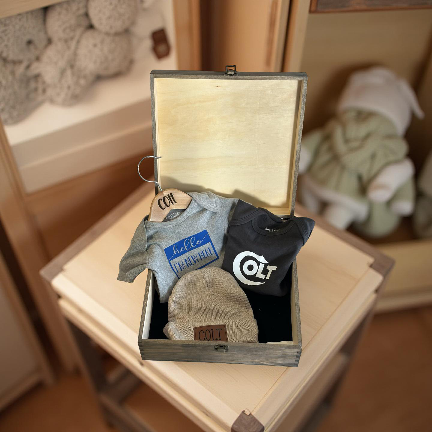 Personalized Wooden Baby Stat Memory Box – Newborn Keepsake Giff